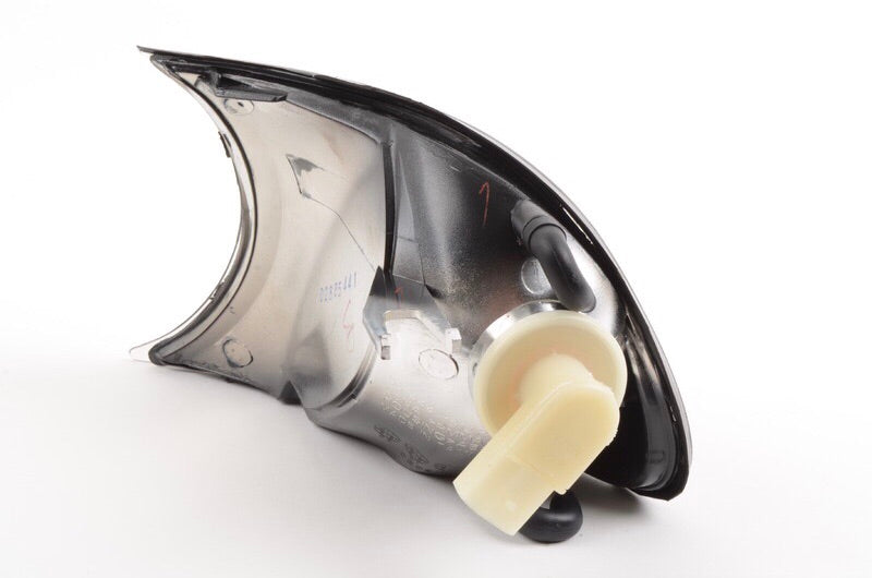 BMW E46 Coupe Smoked Front Corner Indicators