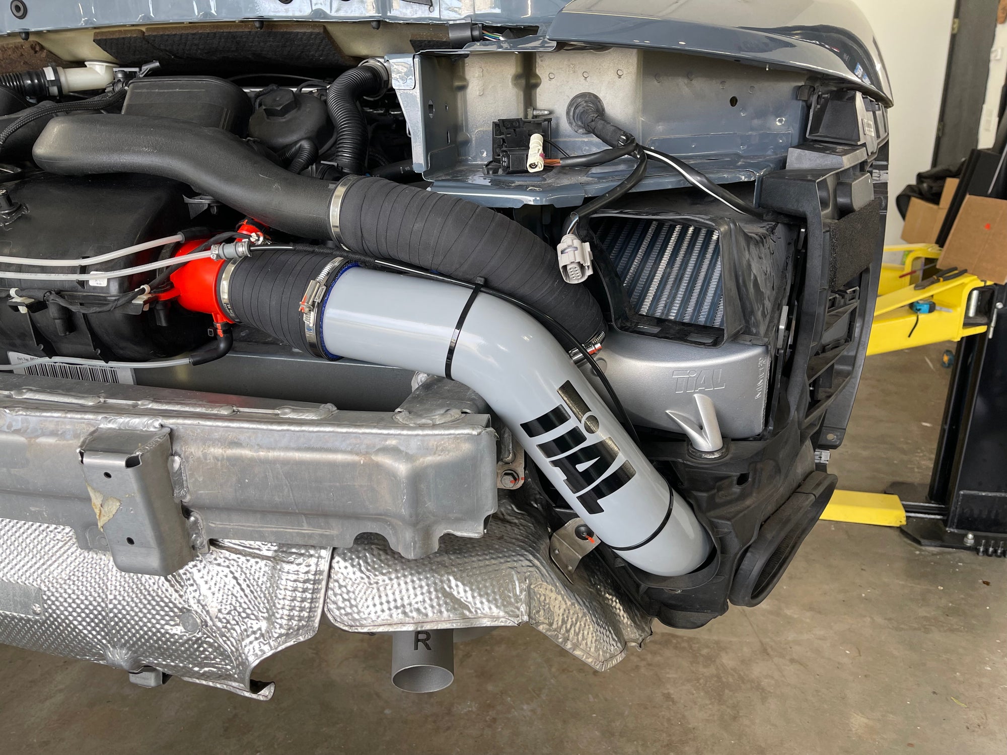 TiAL air inlet tubes for a Porsche 991.2 Carrera 3.0T