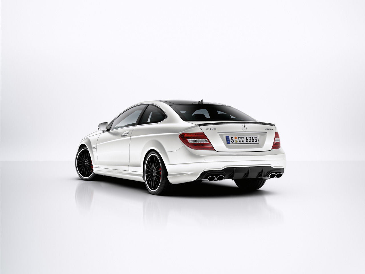 Mercedes-Benz W204 C63 AMG