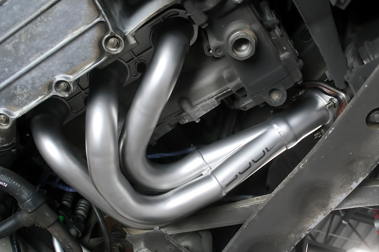 Porsche-987.1-Competition-Header-Installed-Right-7.jpg