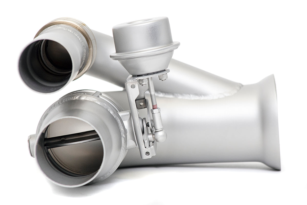 SOUL-Porsche-GT3-Valved-Side-Muffler-Bypass-Pipes-Detail-1.jpg