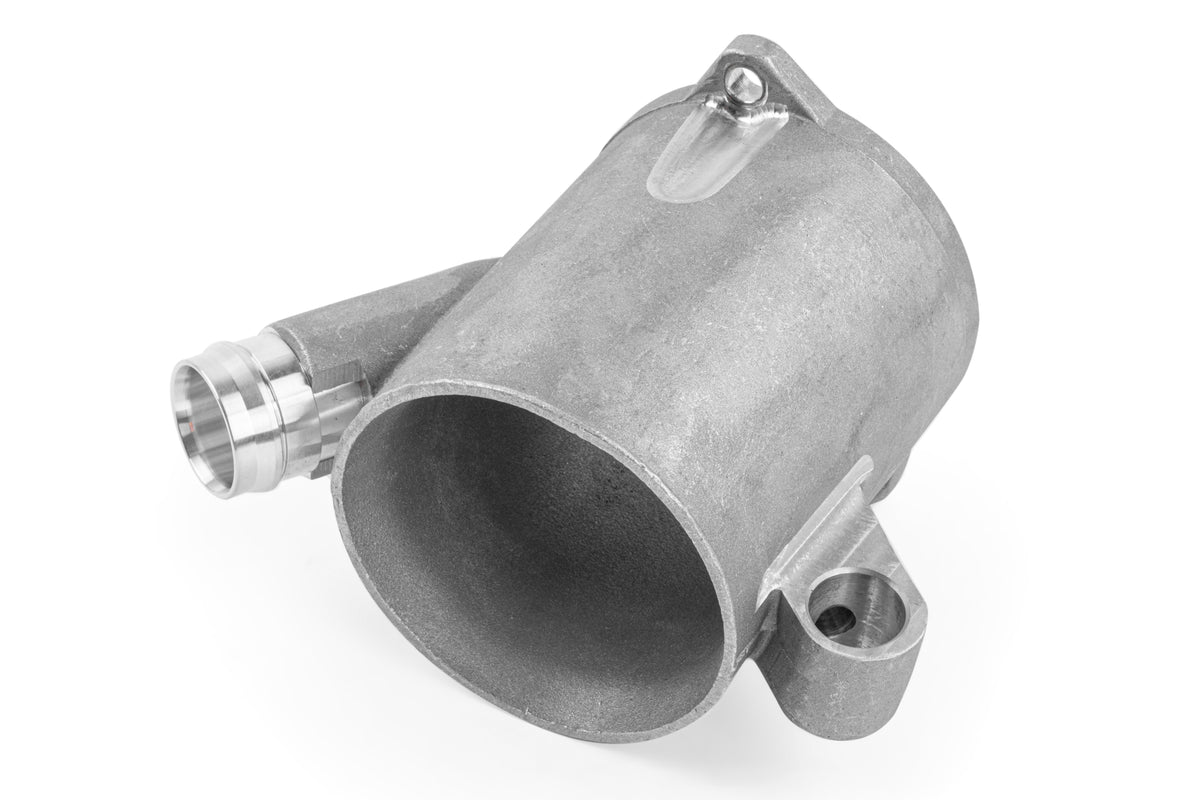 APR CI100050 cast-aluminum turbo inlets installed on the Audi C8 4.0T engine