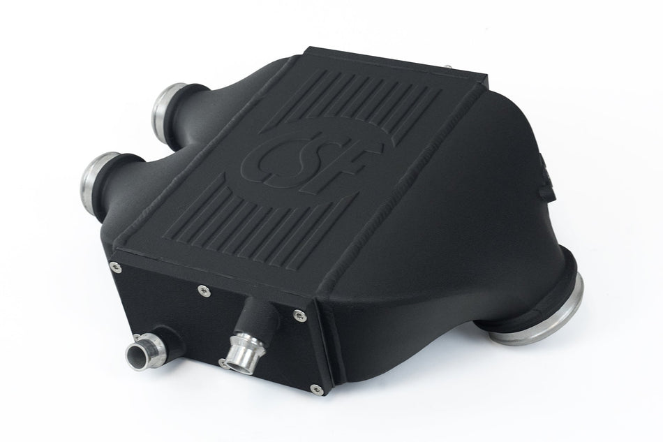 CSF 8082 crinkle-black charge-air cooler for BMW F8x S55, three-quarter view