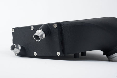 CSF 8082 coolant connection fittings and end-tank construction detail
