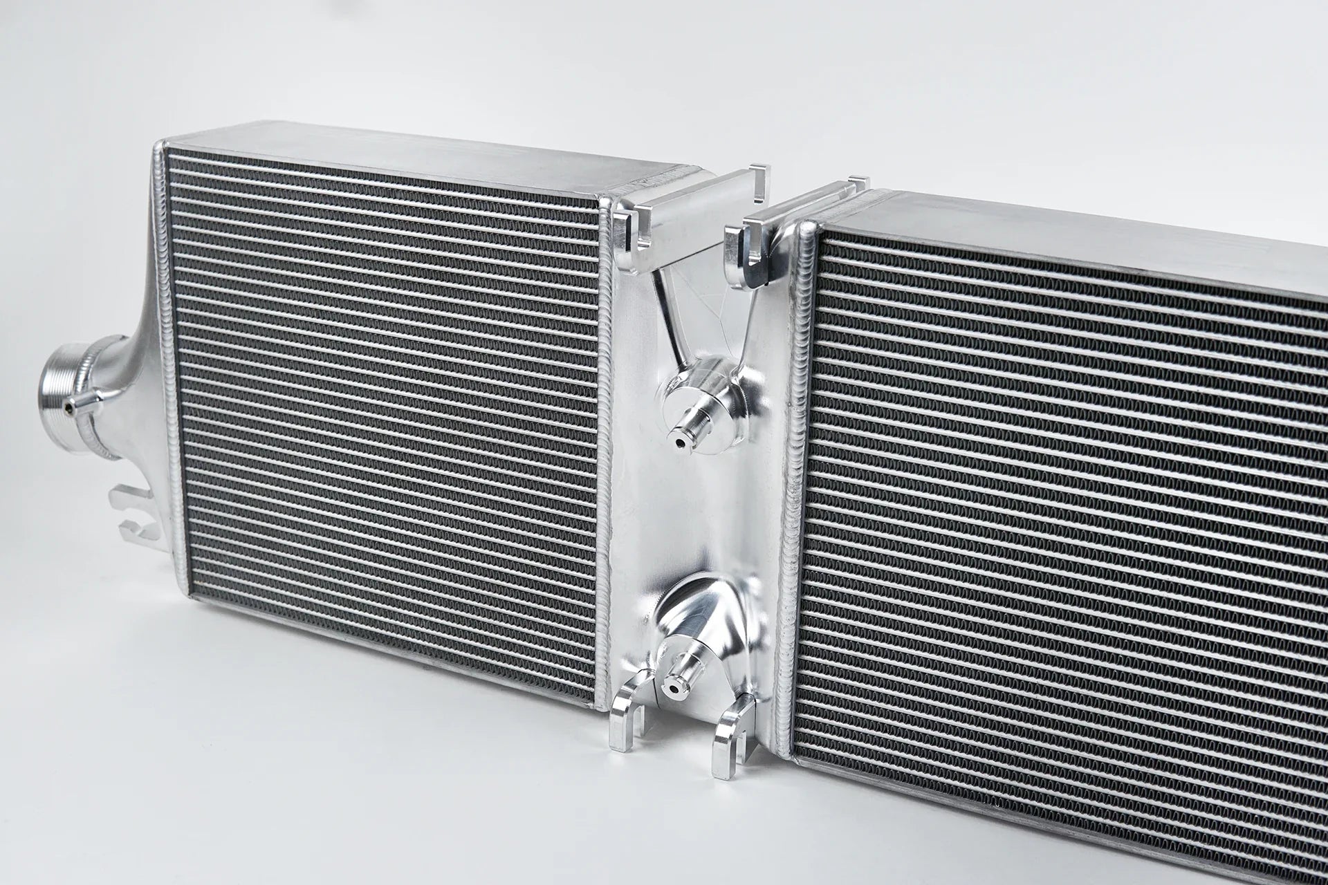 CSF 8188 PWR intercooler core and rear construction view