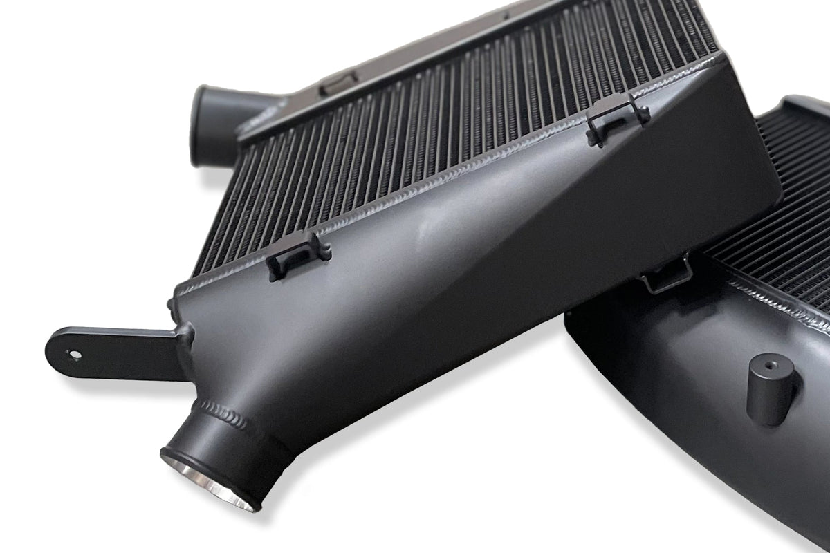 CSF 8194B Thermal Dispersion Black intercooler core and TIG-welded end-tank detail
