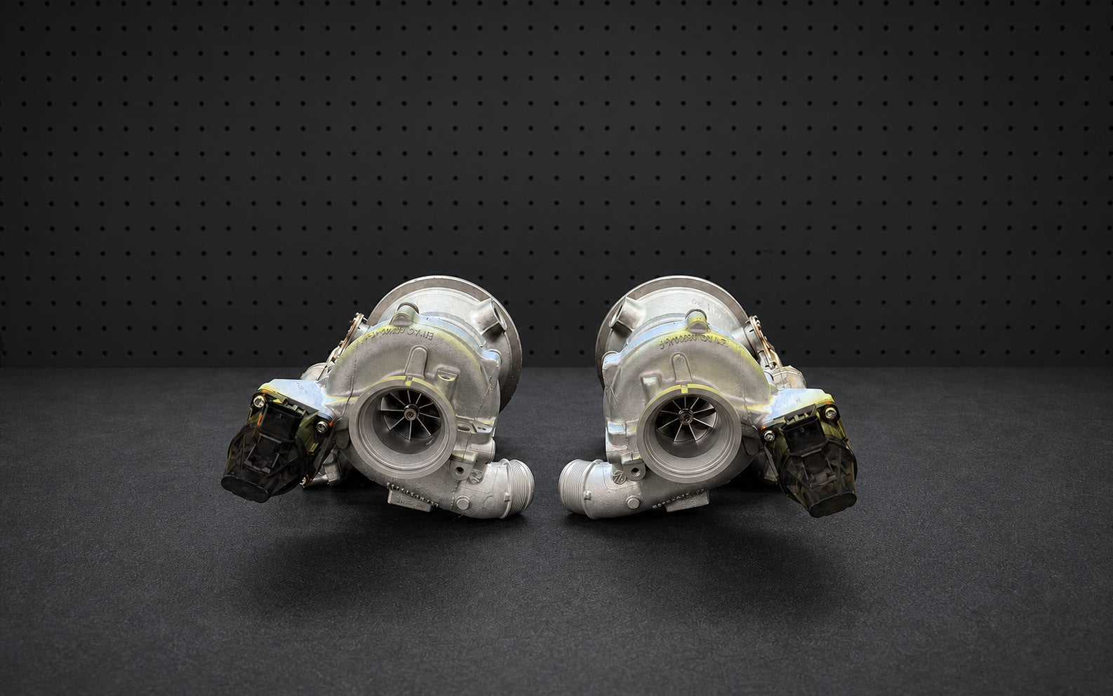 Porsche 992 Pure800 turbo hardware