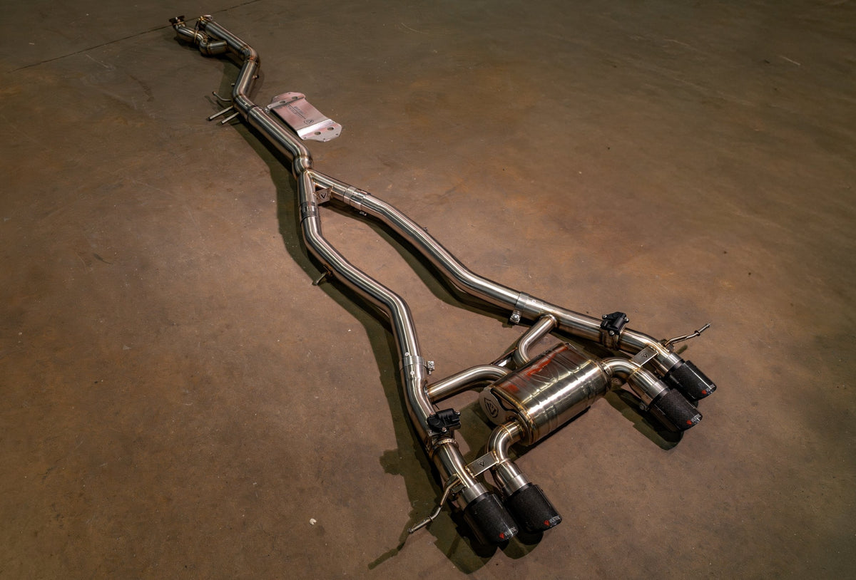 Valvetronic BMW G8X equal-length exhaust detail