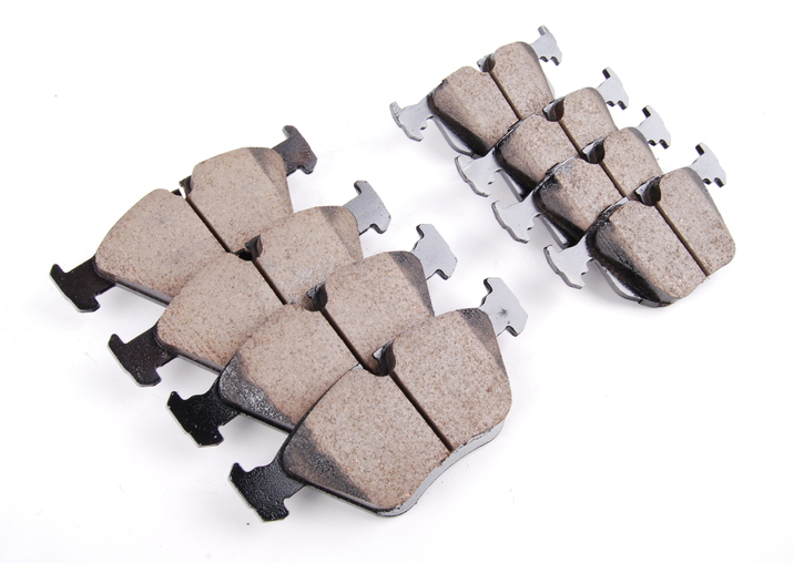 E46 Akebono Front & Rear Euro Ceramic Brake Pad Kit
