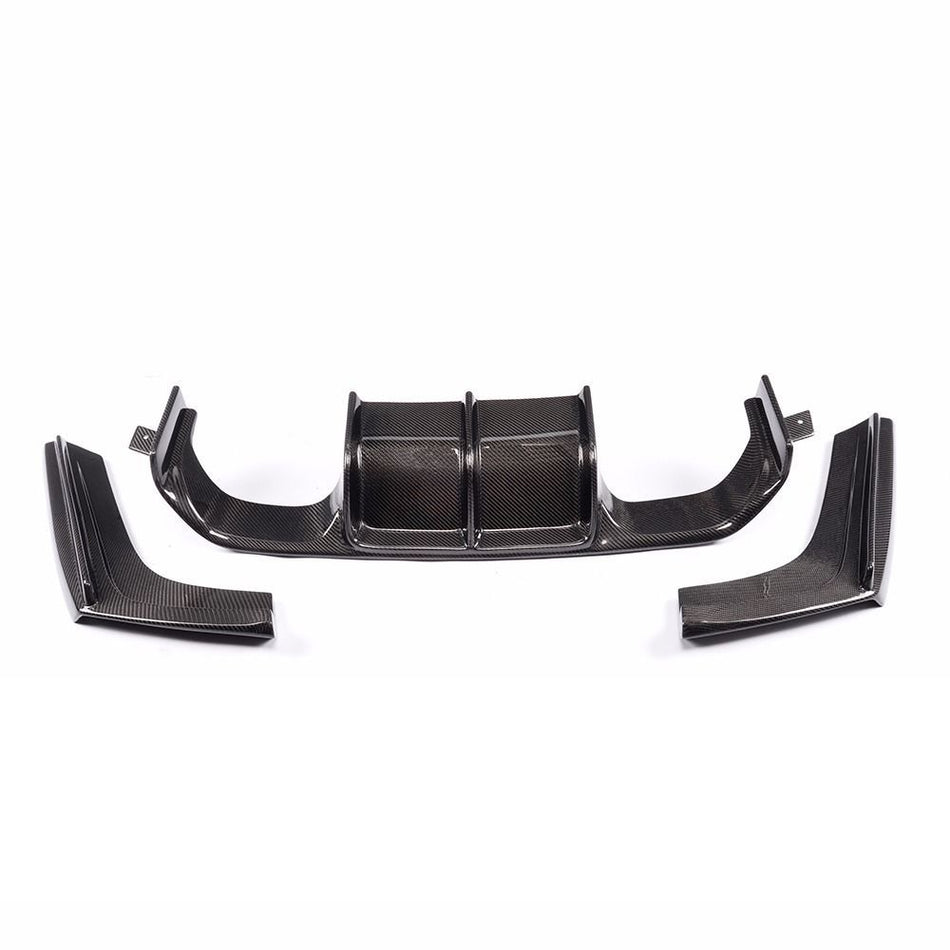 BMW F8X M3/M4 - V Style Carbon Fiber Rear Diffuser Kit